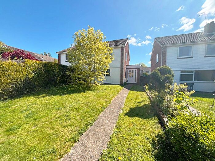 4 Bedroom Property To Rent In Willow Close, Uckfield, TN22