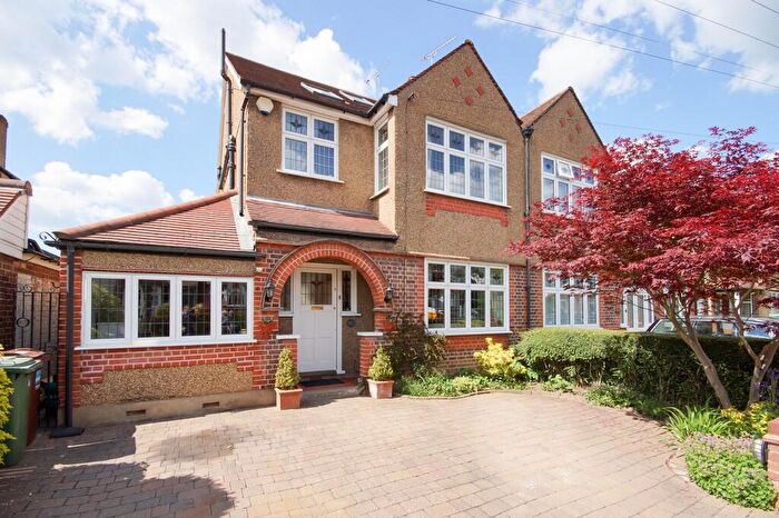 4 Bedroom Semi-Detached House To Rent In Woodberry Avenue, Harrow, HA2