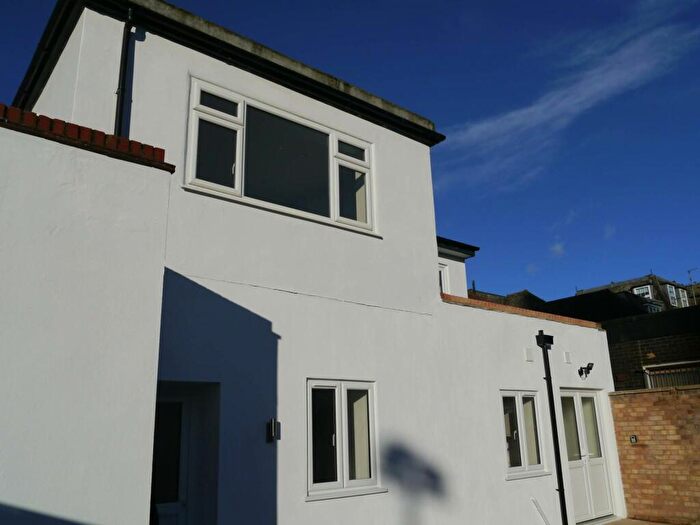 Studio To Rent In Town Centre, Hatfield, AL10