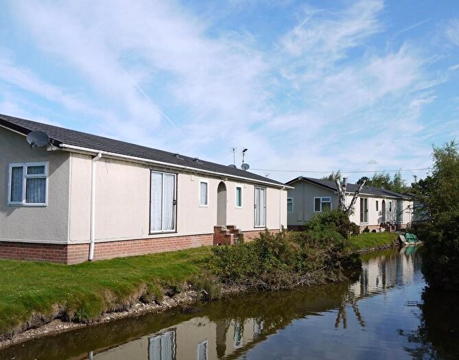 1 Bedroom Park Home To Rent In Moor Lane, Calverton, Nottingham, NG14