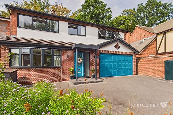 4 Bedroom Detached House For Sale In Park Crescent, Doveridge, DE6