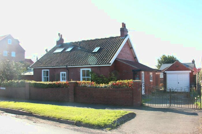 4 Bedroom Chalet To Rent In Uppleby, Easingwold, York, YO61