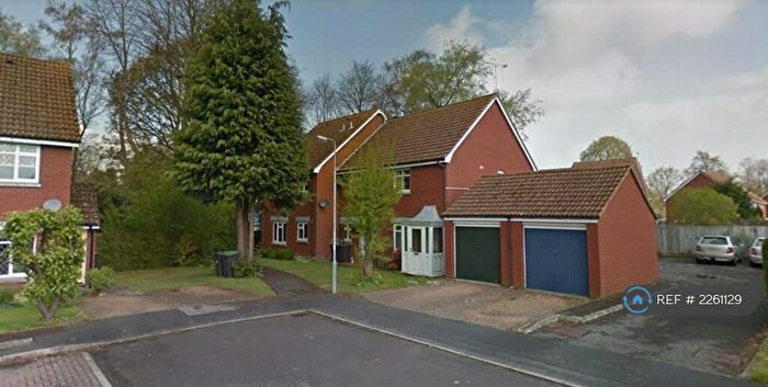 Studio To Rent In Venice Close, Waterlooville, PO7