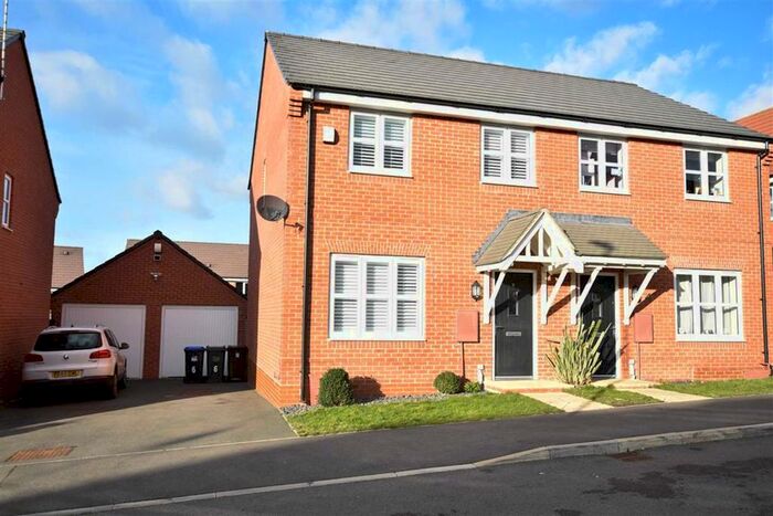 3 Bedroom Semi-Detached House To Rent In Highwayman Close, Boughton, Northampton NN2