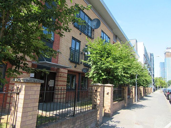 2 Bedroom Apartment To Rent In Old Birley Street B, Manchester, M15