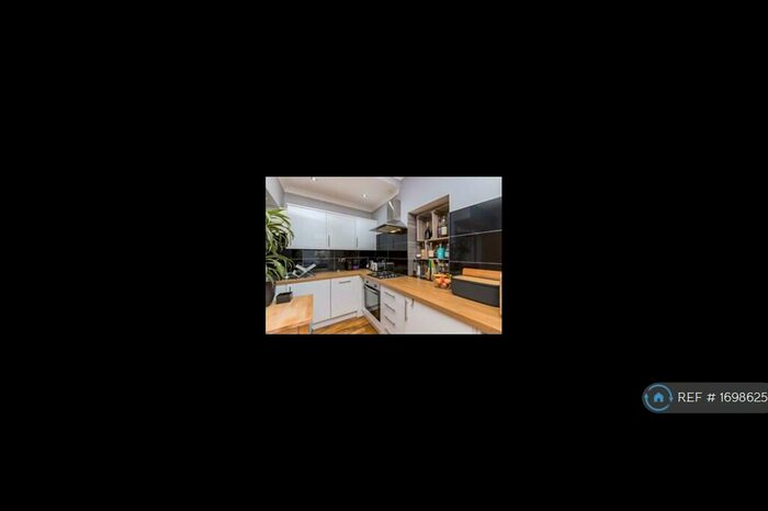 2 Bedroom Flat To Rent In Holmhead Place, Glasgow, G44