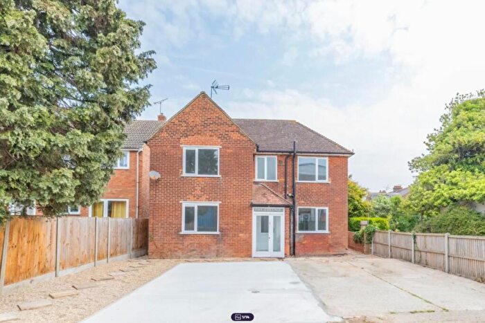 4 Bedroom Detached House To Rent In St Stephens Road, CT2