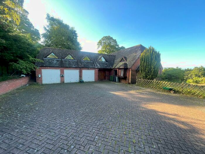 5 Bedroom Detached House To Rent In Plymouth Road, Barnt Green, Birmingham, B45