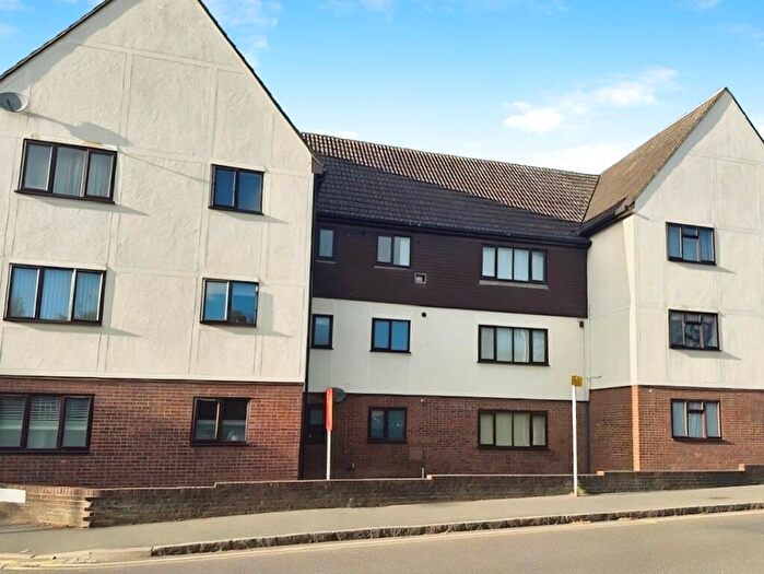 2 Bedroom Apartment To Rent In Abbotts Place, Chelmsford, CM2