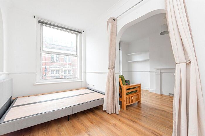 1 Bedroom Apartment To Rent In Topsfield Parade, Tottenham Lane, Crouch End, N8