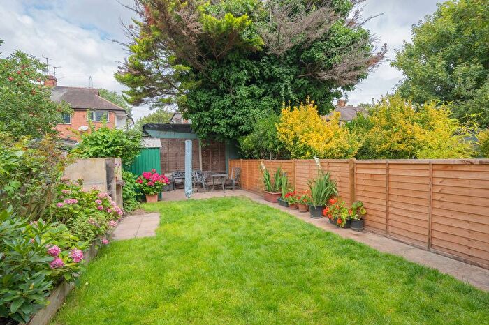 2 Bedroom Maisonette For Sale In Liberty Avenue, Colliers Wood, London, SW19