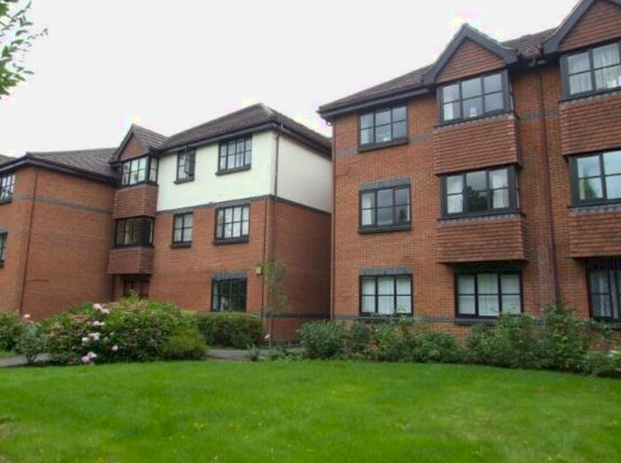 Studio To Rent In White Rose Lane, Woking, Surrey GU22