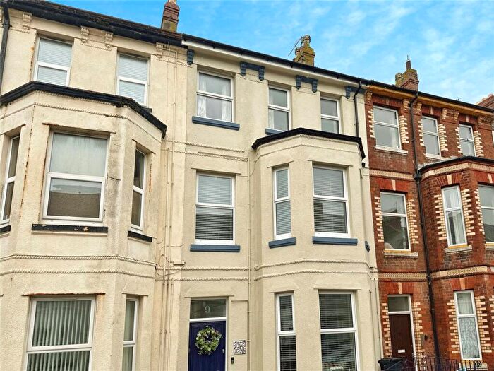 1 Bedroom Flat To Rent In Morton Road, Exmouth, Devon, EX8