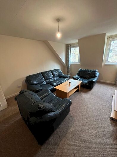 2 Bedroom Flat To Rent In Crichton Street, City Centre, Dundee, DD1