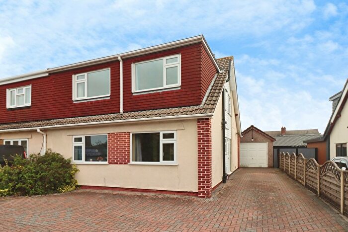 4 Bedroom Semi Detached House For Sale In Fairford Crescent, Patchway, Bristol, Gloucestershire, BS34