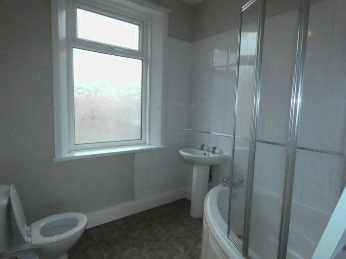 2 Bedroom Flat To Rent In Mowbray Street, Heaton, Newcastle Upon Tyne, NE6