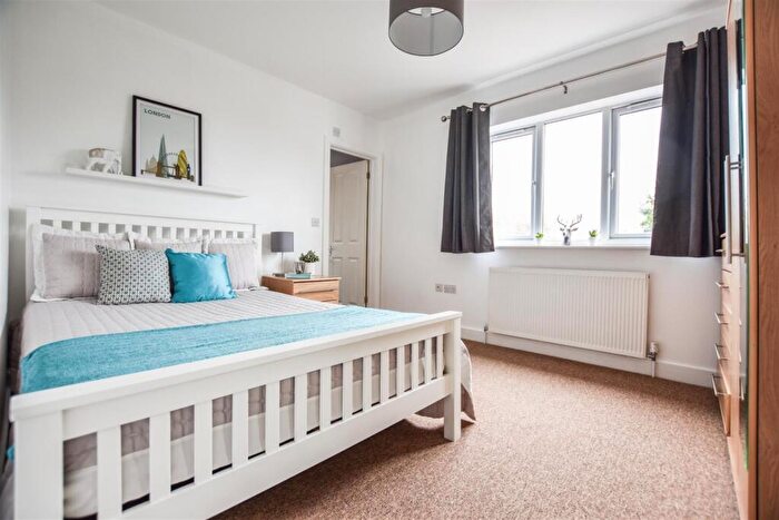 1 Bedroom Semi-Detached House To Rent In Long Lane, Bexleyheath, Kent, DA7