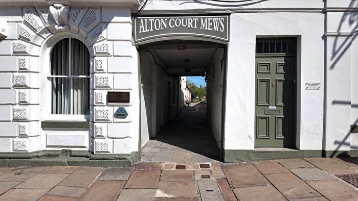 1 Bedroom Flat To Rent In Broad Street, Leominster, HR6