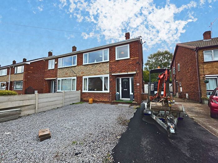 3 Bedroom Semi-Detached House For Sale In St. Pauls Parade, Barnsley, S71