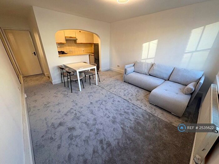 1 Bedroom Flat To Rent In Hoxton Street, London, N1