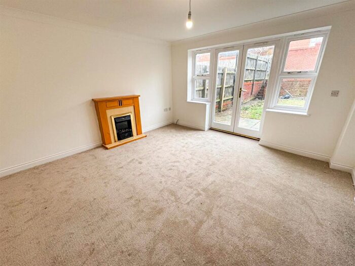 3 Bedroom Terraced House For Sale In Packwood Close, Daventry, NN11