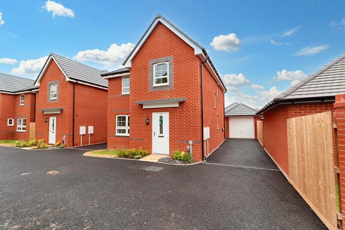 4 Bedroom Detached House To Rent In Campbell Drive, Upper Lighthorne, Leamington Spa, CV33