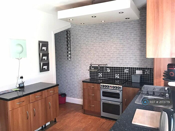 2 Bedroom Terraced House To Rent In Grimshaw Lane, Middleton, Manchester, M24