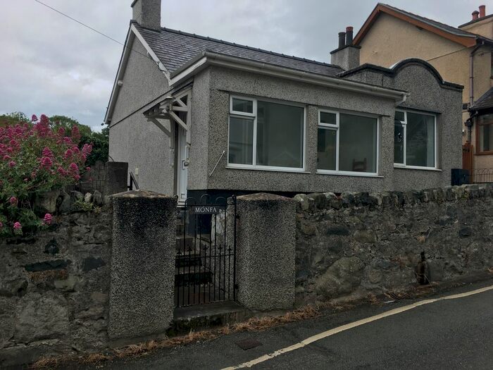 2 Bedroom Bungalow To Rent In Abergwyngregyn, Llanfairfechan, LL33