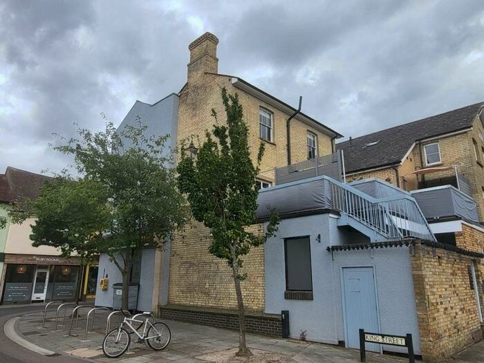 1 Bedroom Flat To Rent In Goodmans House, Upper King Street, Royston, SG8