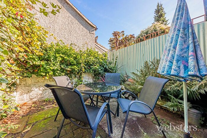 3 Bedroom Terraced House For Sale In Warwick Street, Norwich, NR2