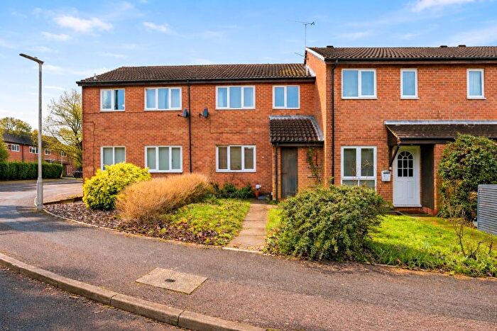 3 Bedroom Terraced House For Sale In Field Close, Sandridge, St. Albans, Hertfordshire, AL4