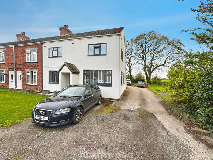 3 Bedroom End Of Terrace House To Rent In Trundle Lane, Fishlake, Doncaster, DN7