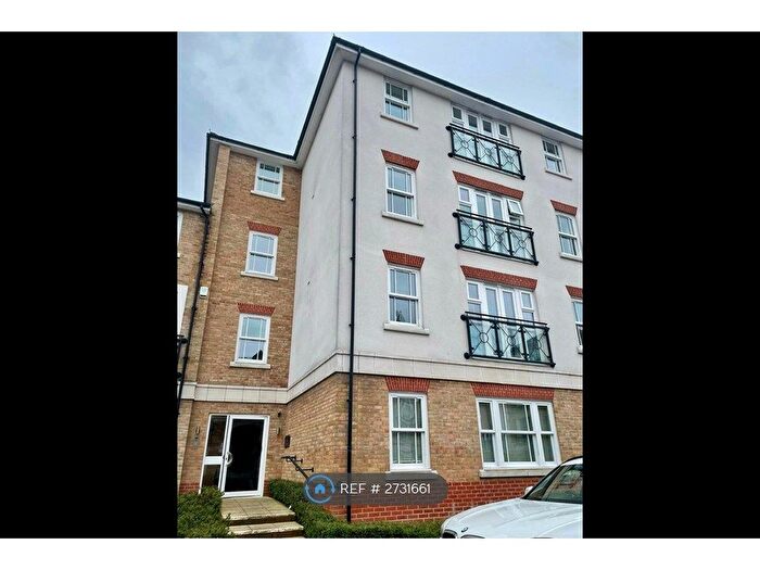 2 Bedroom Flat To Rent In Holford Way, London, SW15