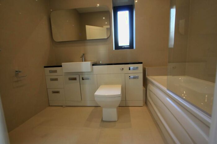 1 Bedroom Flat To Rent In London Road, Morden, SM4