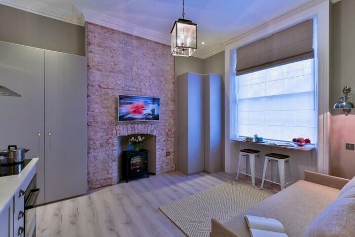 Studio To Rent In Gloucester Place, London, NW1