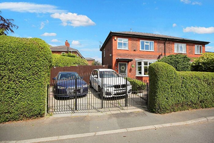 3 Bedroom Semi-Detached House For Sale In Redwood Avenue, Orrell, WN5