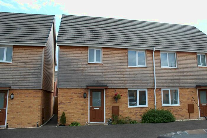 2 Bedroom Semi-Detached House To Rent In Darwin Avenue, Dartford, Kent, DA1