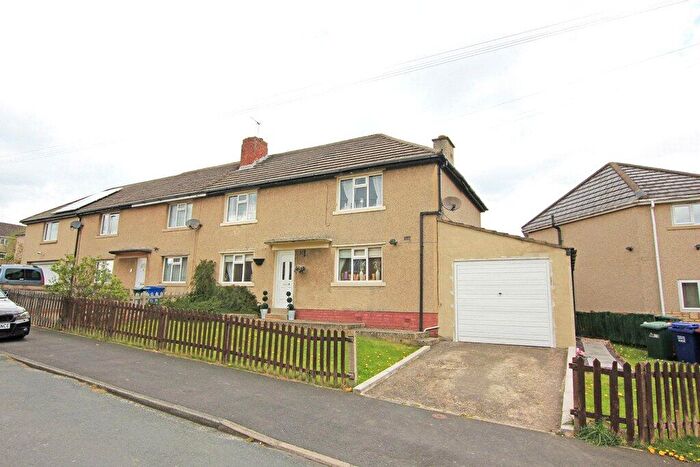 4 Bedroom End Of Terrace House For Sale In Greatwood Avenue, Skipton, BD23
