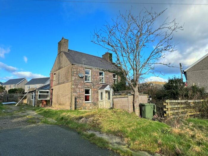 3 Bedroom Detached Villa For Sale In Glanllyn, Llanaelhaearn, Caernarfon, Gwynedd, LL54