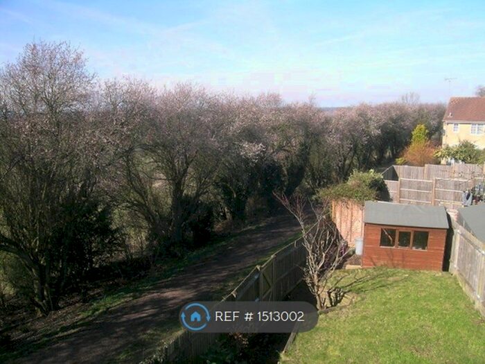 2 Bedroom Semi-Detached House To Rent In Hamblings Close, Shenley, WD7