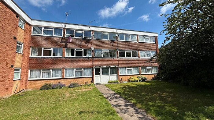 2 Bedroom Flat For Sale In Watford Road, Croxley Green, WD3