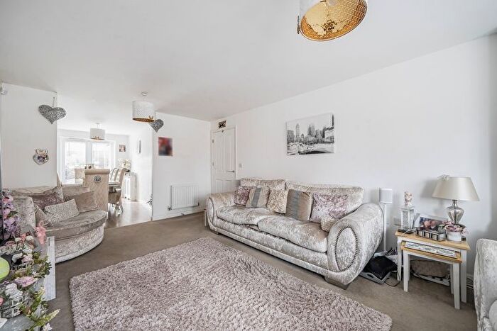 3 Bedroom Semi-detached House For Sale In Potter Crescent, Wokingham, Berkshire, RG41
