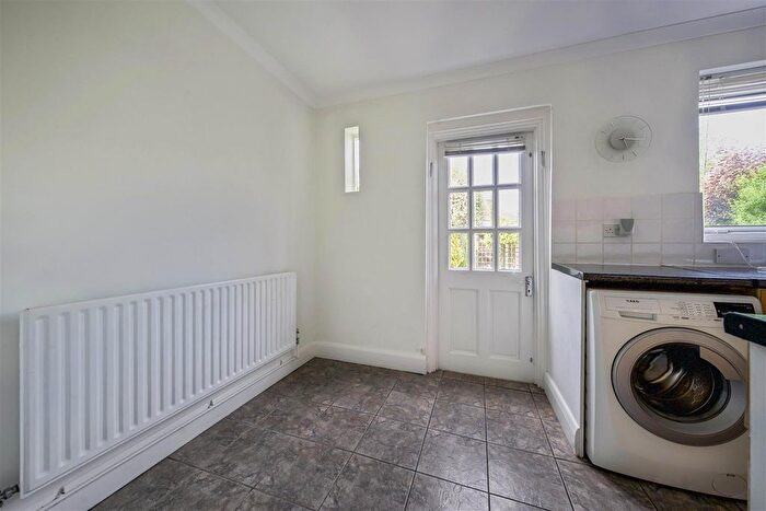 2 Bedroom End Of Terrace House For Sale In Gostling Road, Twickenham, TW2