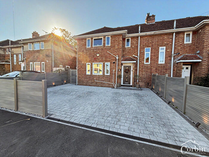 3 Bedroom Semi-Detached House For Sale In West Howe Close, Bournemouth, BH11