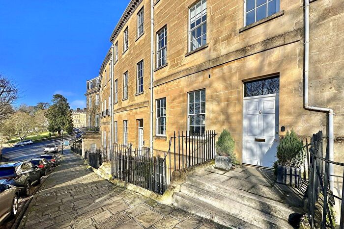 2 Bedroom Flat For Sale In Lansdown Place West, Bath, BA1