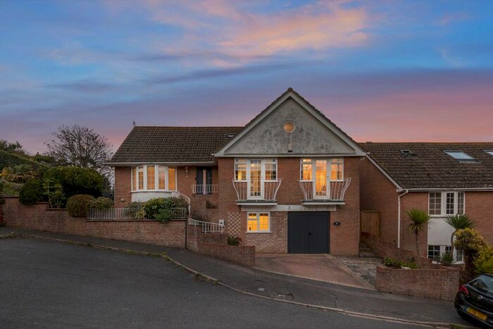 1 Bedroom Flat To Rent In Saxon Close, Saltdean, Brighton, East Sussex, BN2