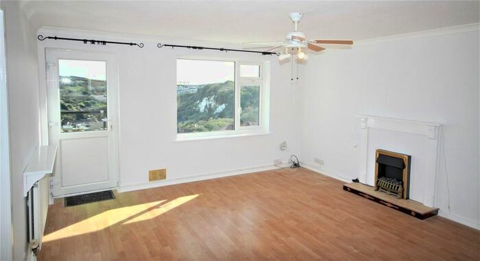 2 Bedroom Flat To Rent In Hillcrest Road, Newhaven, BN9