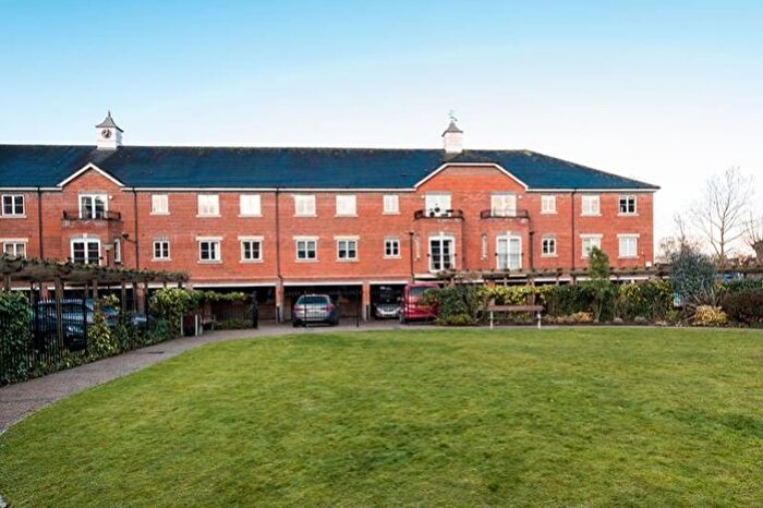 2 Bedroom Flat To Rent In Rowland Hill Court, Oxford, OX1