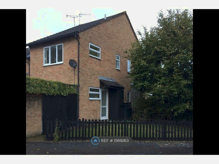 1 Bedroom Semi-Detached House To Rent In Falcon Way, Ashford, TN23