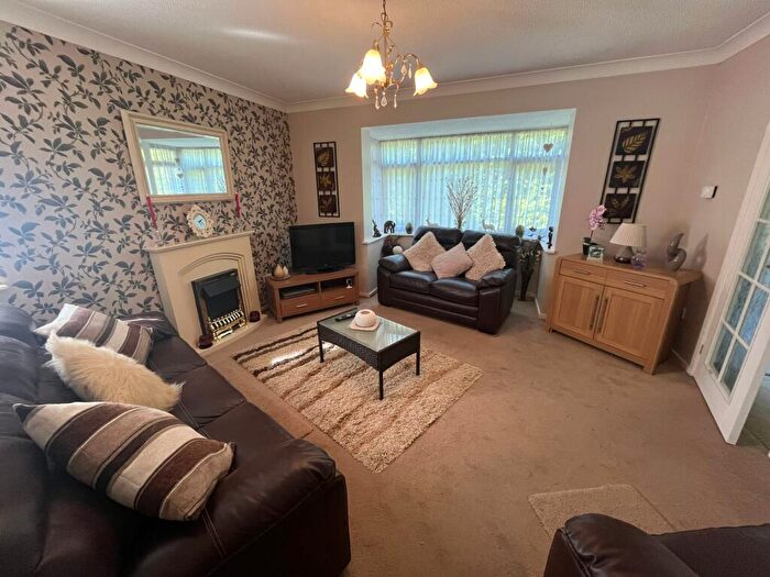 2 Bedroom Bungalow For Sale In Mayfly Close, Chatteris, PE16